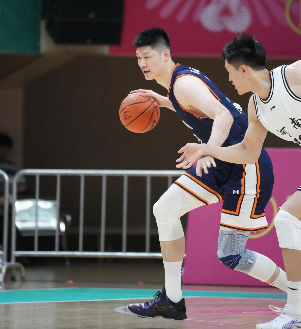 今年会入口 -今晚突围战来临；广厦男篮围绕CBA常规赛手感冰凉；底气十足；控场能力受关注的简单介绍